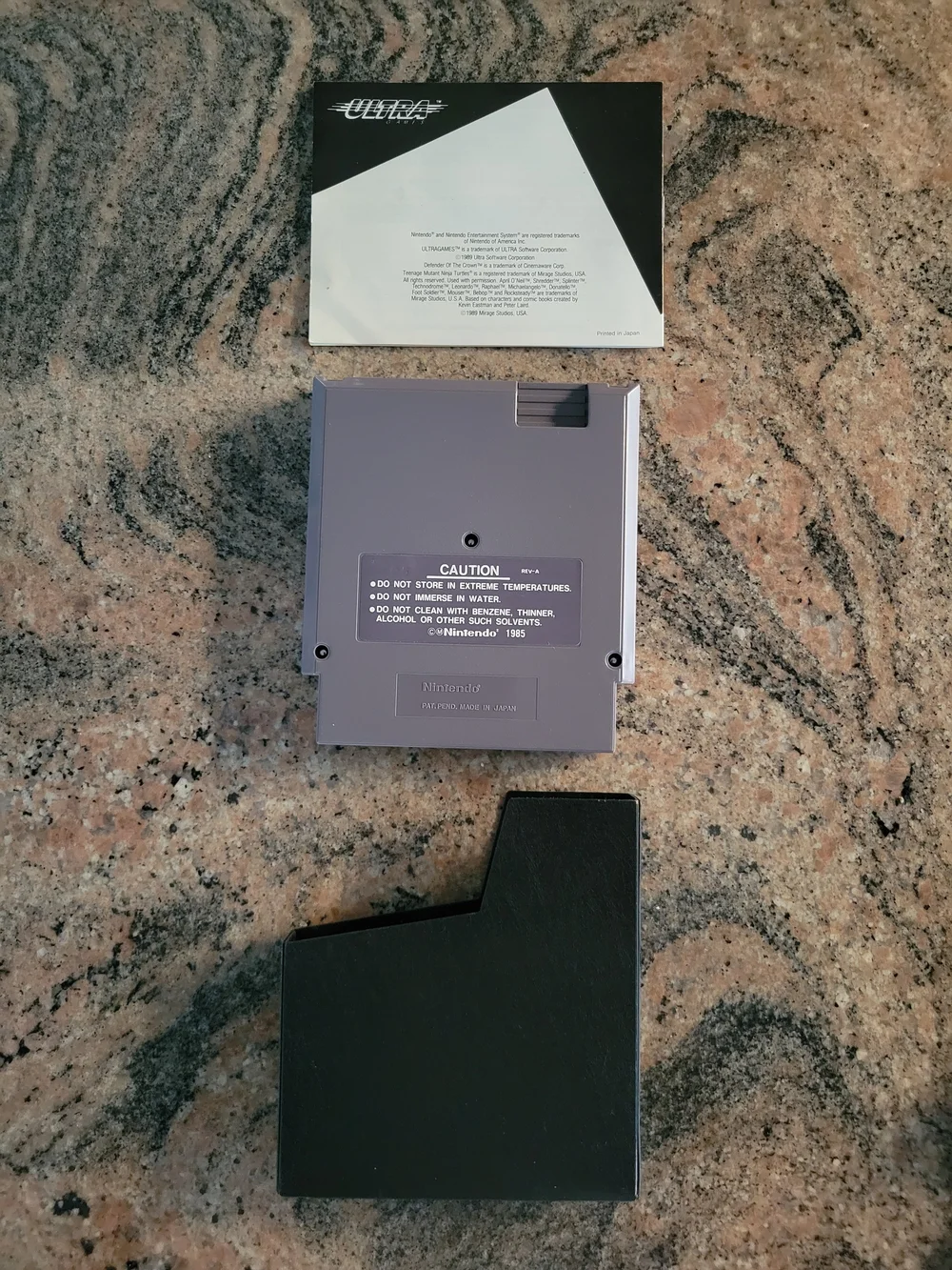 Nintendo (NES): Teenage Mutant Ninja Turtle Game with Protective Sheath & Manual